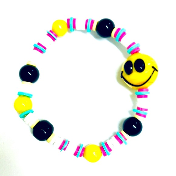 Artisan Crafted Stretchy Smiley Bracelet - Picture 3 of 3
